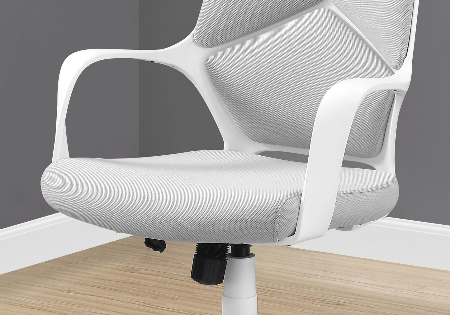 Fianga Chair Hustle Nest