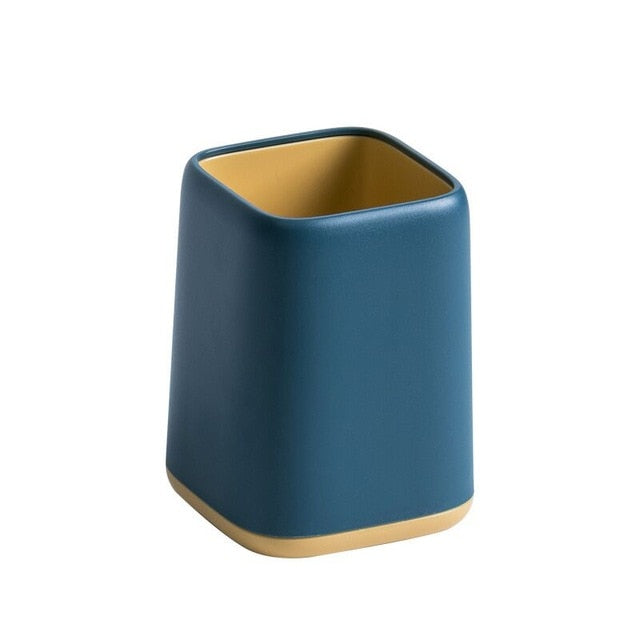 Stationary Holder Hustle Nest